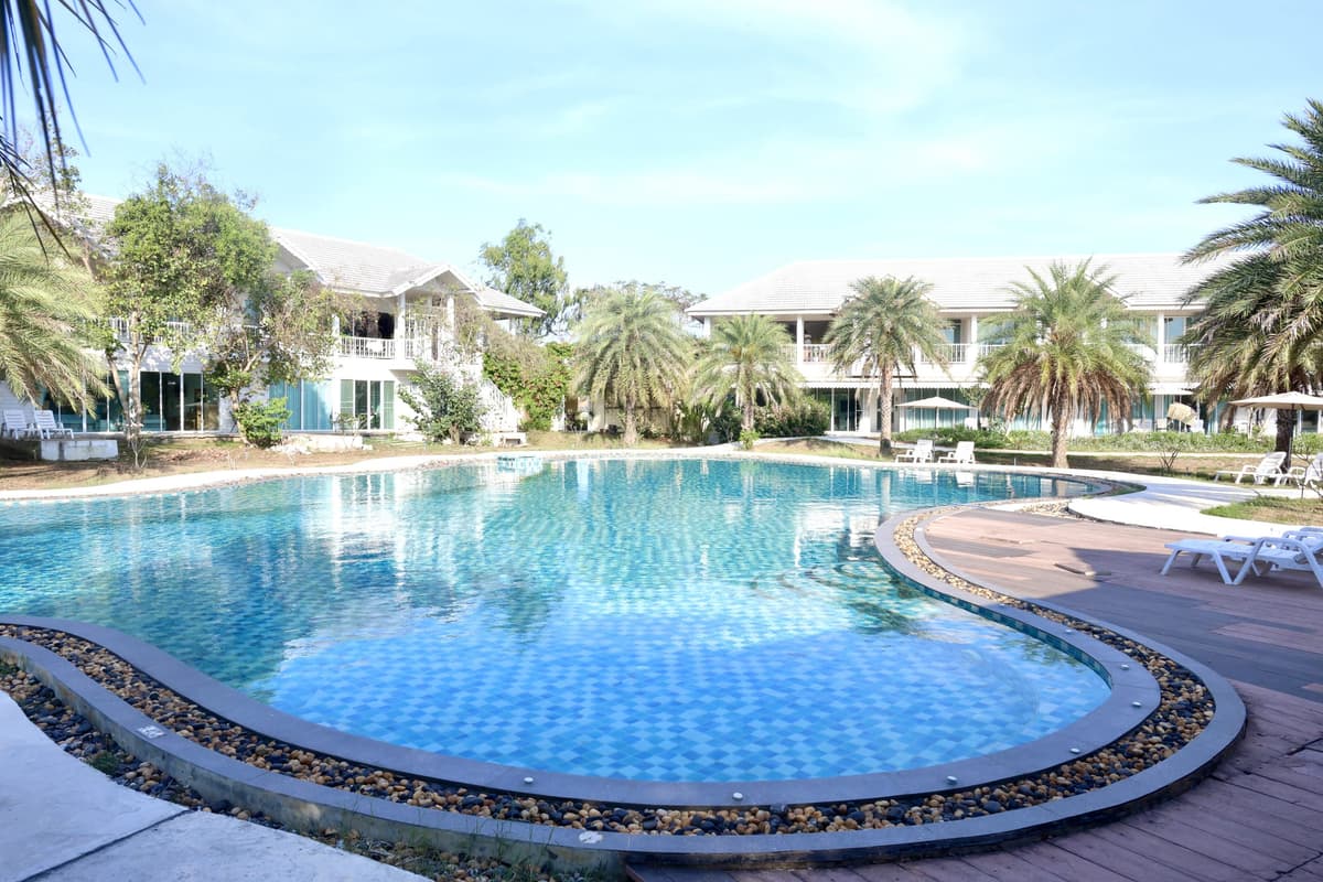 Safe accessible pool